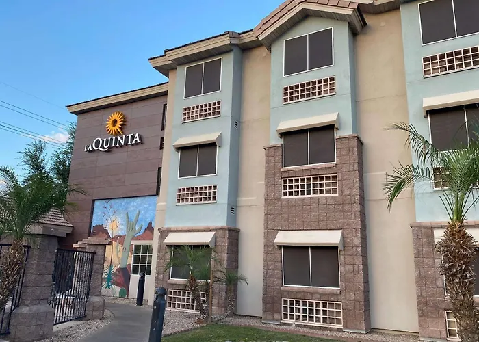 La Quinta & By Wyndham University, Phoenix 2*